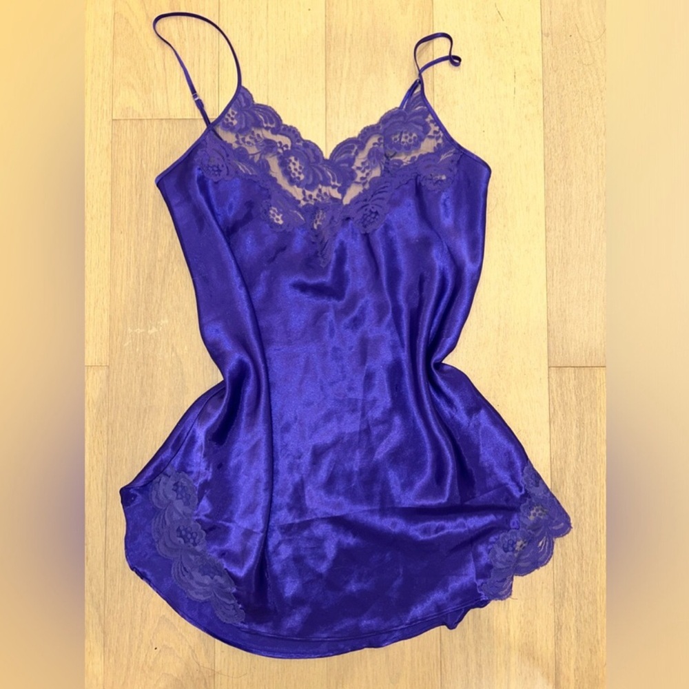 Vintage Victorias Secret Gold Label Slip